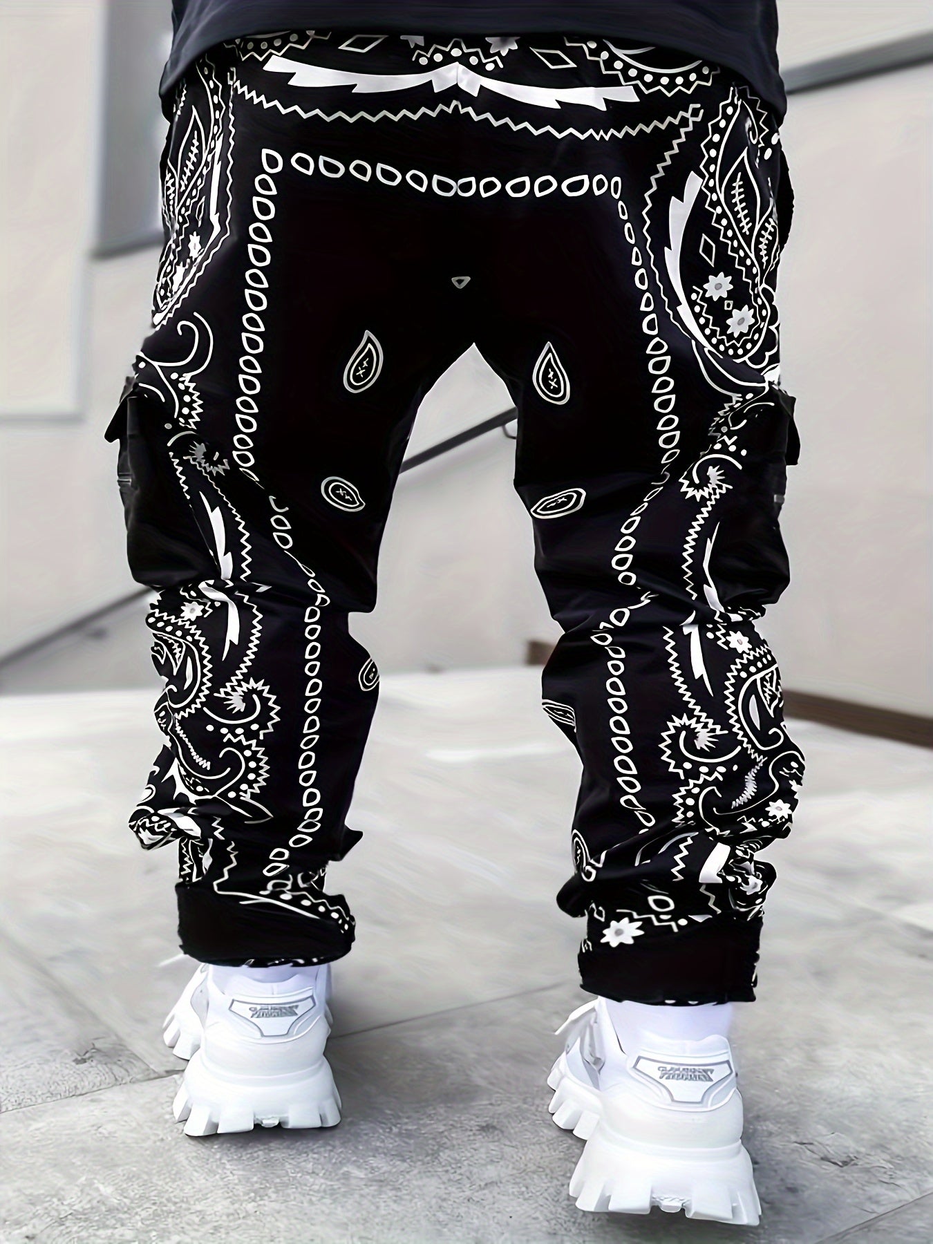 Mens Stylish Paisley Cargo Joggers - Comfortable Graphic Print