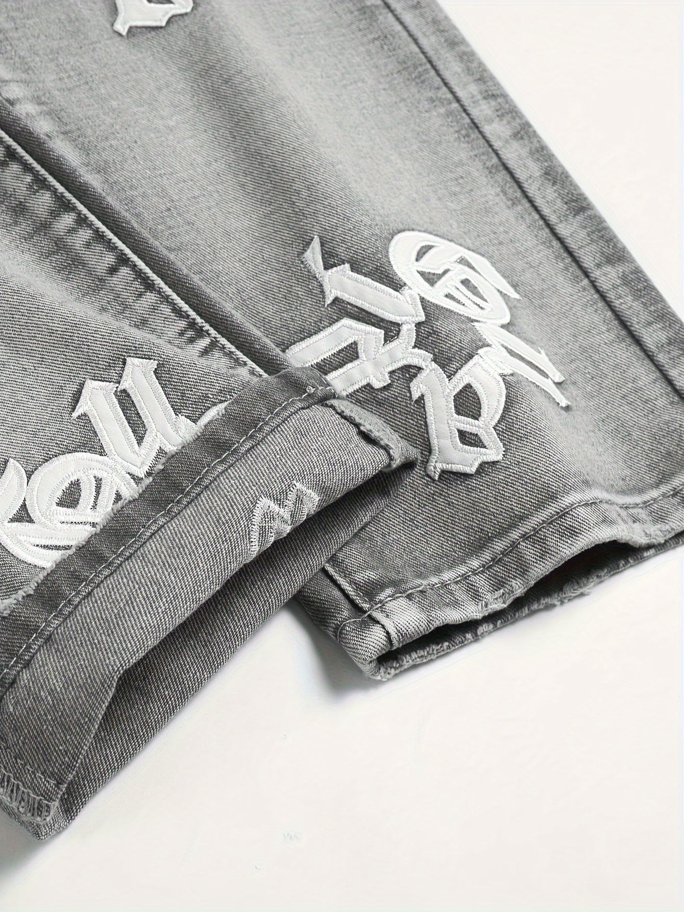 Men's Fashion Denim Jeans, Loose Fit, Non-Stretch Cotton Blend, Regular Length Pants with Distressed Detail