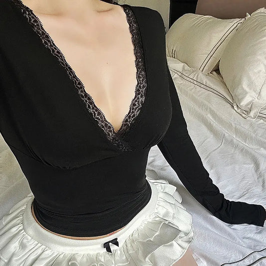 Women's T-shirtBlack Sexy V-Neck Lace T-shirt Streetwear Fashion Long Sleeves Female Versatile Casual Slim Tees Top