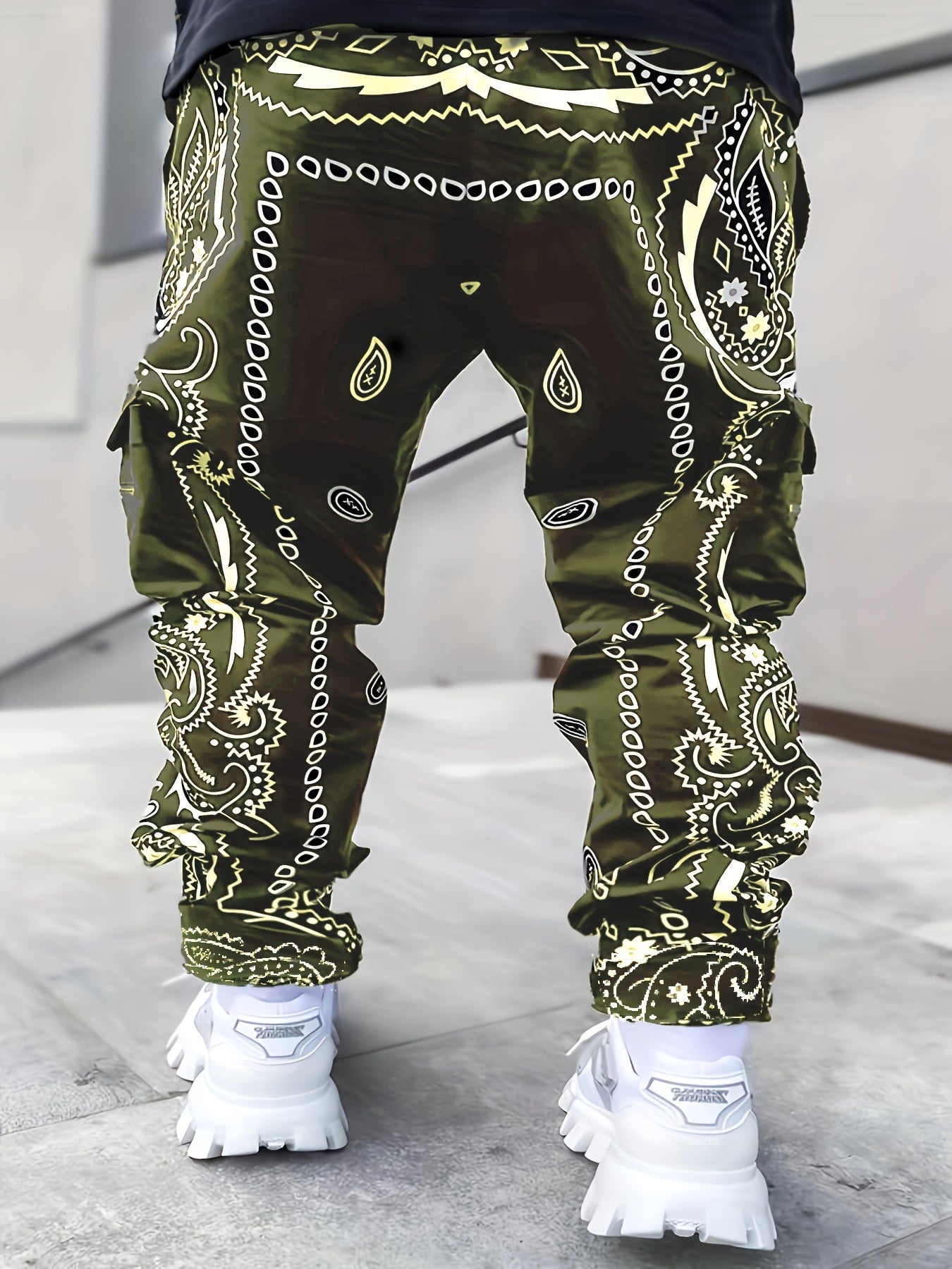 Mens Stylish Paisley Cargo Joggers - Comfortable Graphic Print