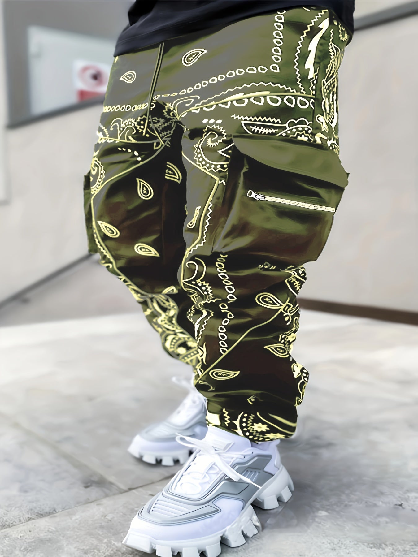Mens Stylish Paisley Cargo Joggers - Comfortable Graphic Print